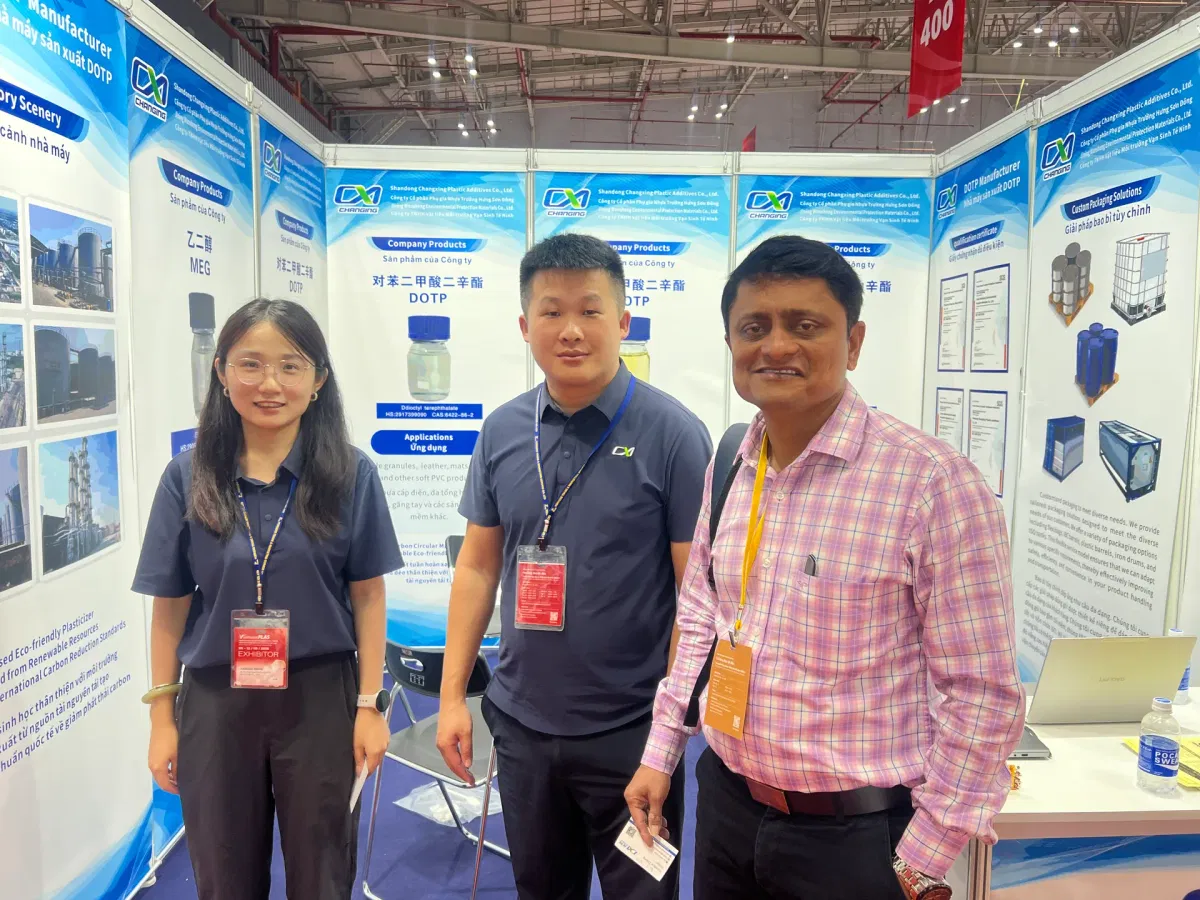 Indian trader customer discussing DOTP and 2-octanol at VietnamPlas 2026