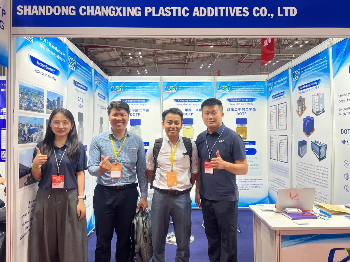 Meeting with Vietnamese trader Mr. Tu at VietnamPlas 2026